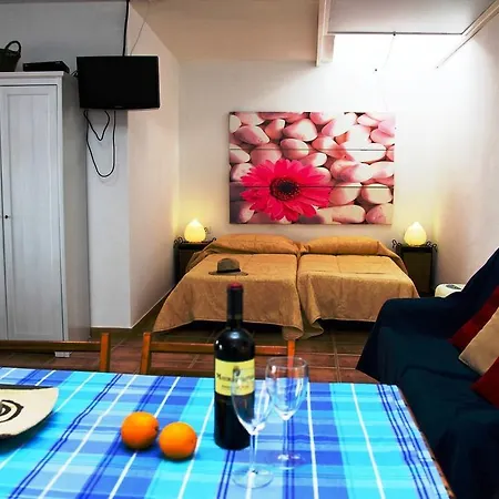 Apartment Studio First Line